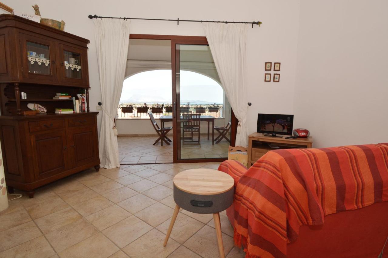 Citai Con Splendida Vista Mare Apartment San Teodoro  Exterior foto